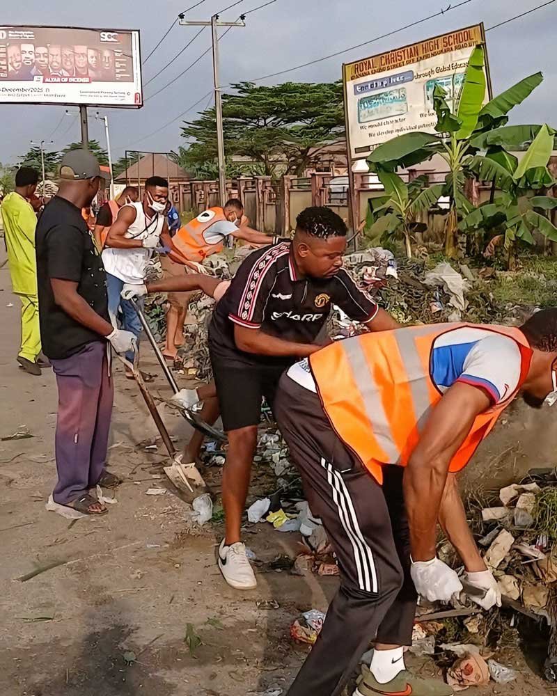 Ratel Movement in Akwa Ibom State embarks on sanitation exercise against mosquito and other diseases